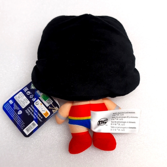 DC Wonder Woman Plush Toy - Picture 2 of 5
